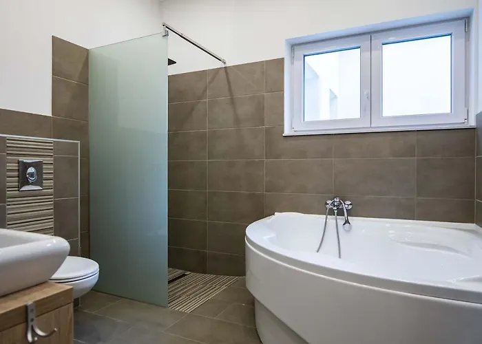 Aparthotel Luxury Monte Carlo Portschach am Woerthersee